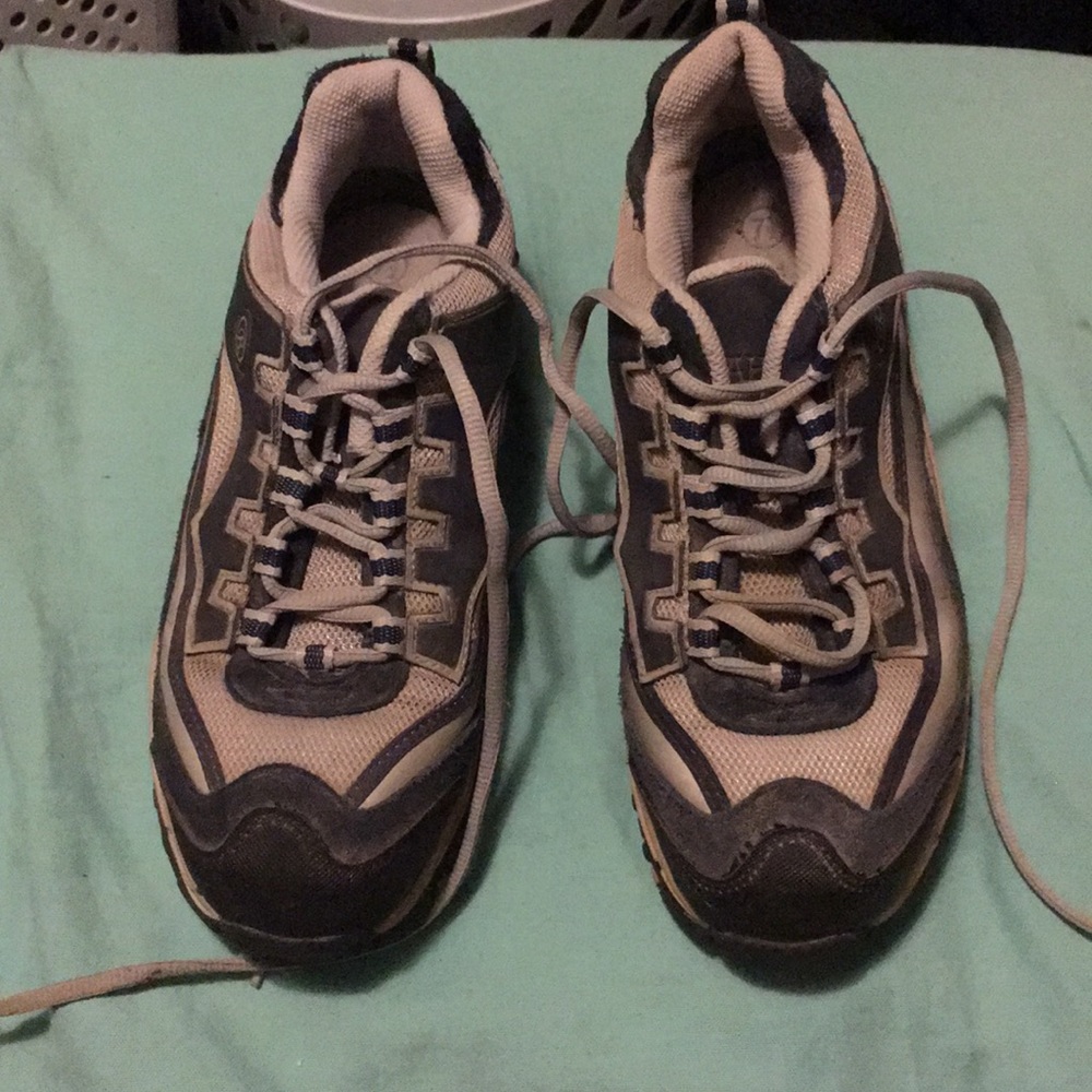 Brahma brand steel-toed leather shoes